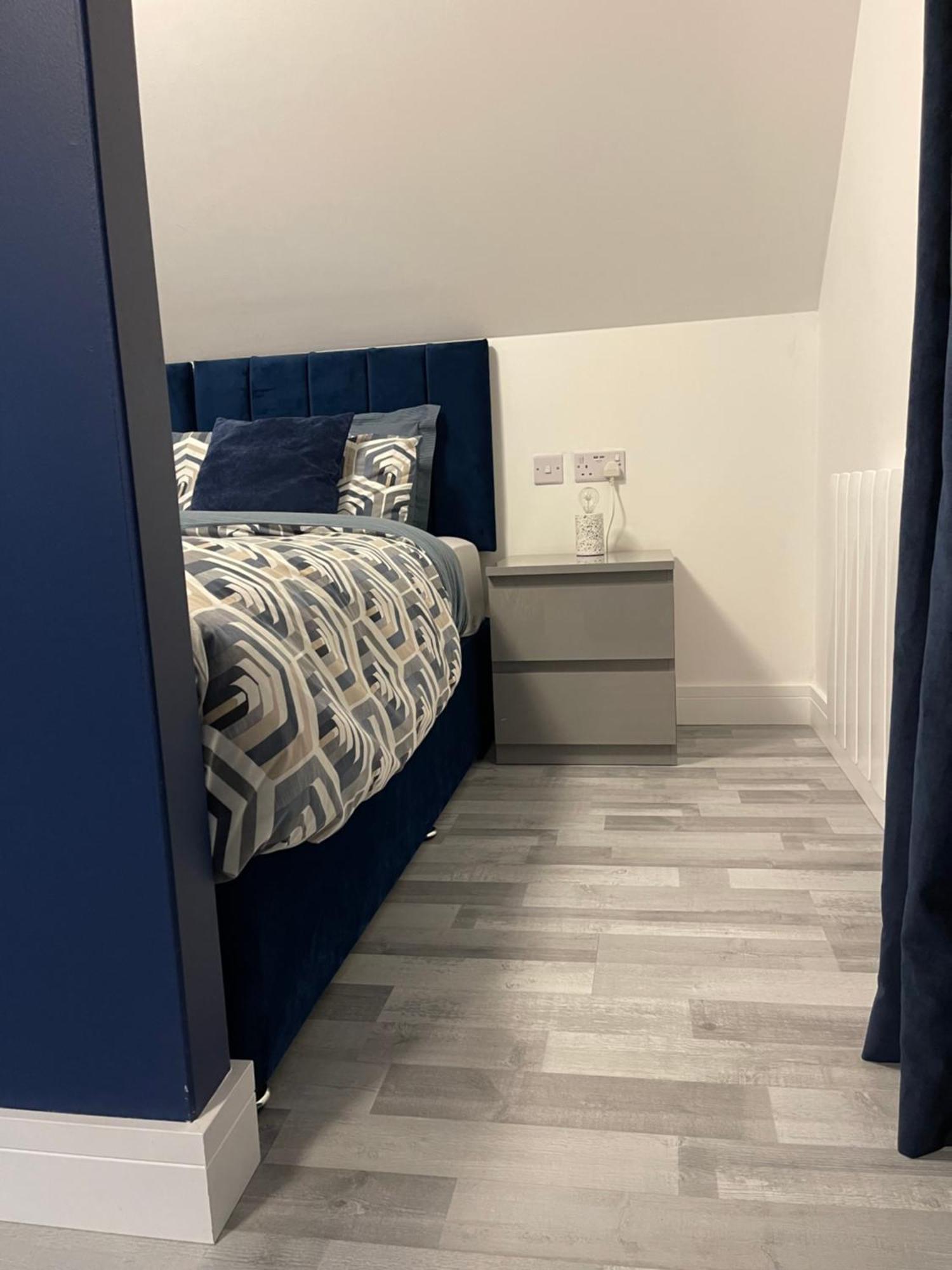 Lochside Loft - Self Catering Apartment For 2 In A Great Location For Inverness Airport And Both Cabot Highlands & Nairn Golf Courses Ngoại thất bức ảnh