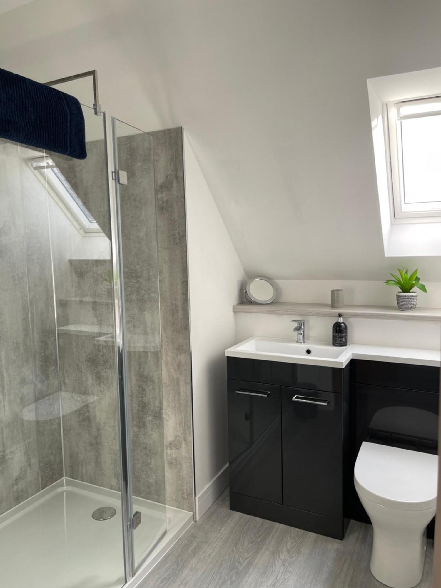Lochside Loft - Self Catering Apartment For 2 In A Great Location For Inverness Airport And Both Cabot Highlands & Nairn Golf Courses Ngoại thất bức ảnh