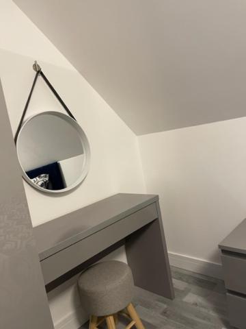 Lochside Loft - Self Catering Apartment For 2 In A Great Location For Inverness Airport And Both Cabot Highlands & Nairn Golf Courses Ngoại thất bức ảnh