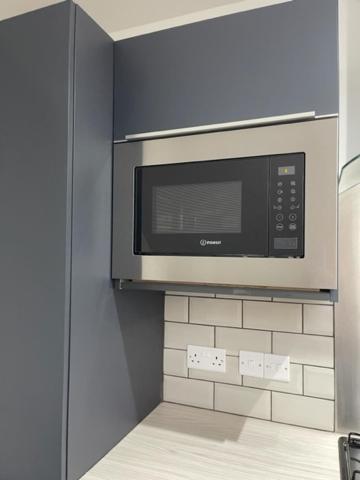 Lochside Loft - Self Catering Apartment For 2 In A Great Location For Inverness Airport And Both Cabot Highlands & Nairn Golf Courses Ngoại thất bức ảnh