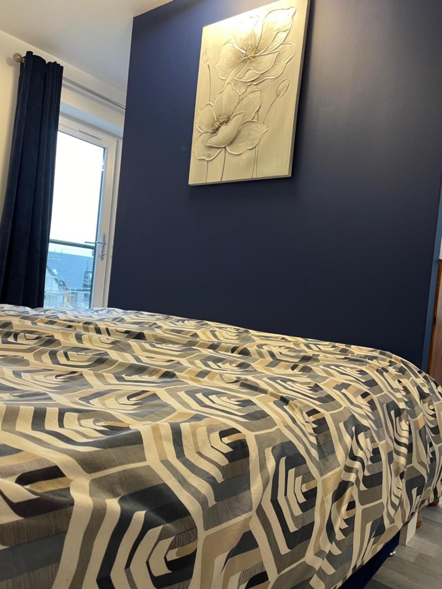 Lochside Loft - Self Catering Apartment For 2 In A Great Location For Inverness Airport And Both Cabot Highlands & Nairn Golf Courses Ngoại thất bức ảnh